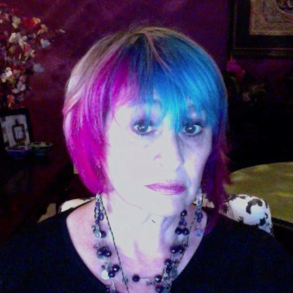 Meet your Posher, Pamela